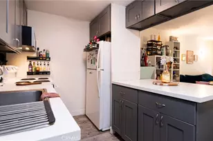 225 W 6th, Long Beach, CA 90802 - Photo 7