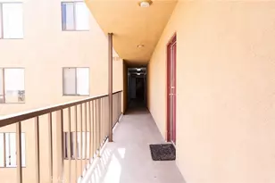 225 W 6th, Long Beach, CA 90802 - Photo 21