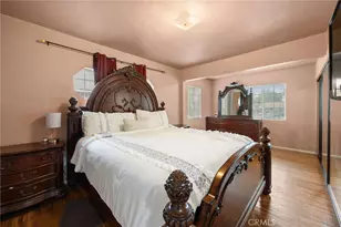 11213 Haskell Ave, Granada Hills, CA 91344 - Photo 25