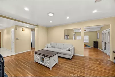 11213 Haskell Avenue, Granada Hills, CA 91344 - Photo 11