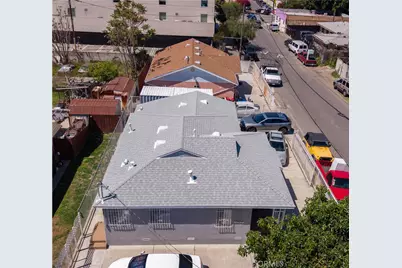 10703 Anzac, Los Angeles, CA 90059 - Photo 9