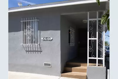 10703 Anzac, Los Angeles, CA 90059 - Photo 3