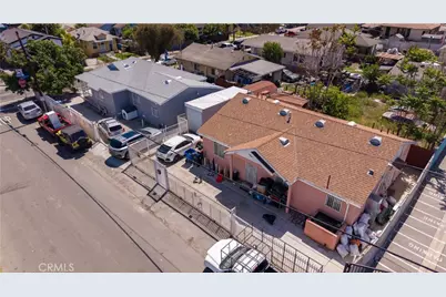 10703 Anzac, Los Angeles, CA 90059 - Photo 17
