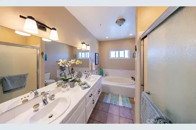 1516 Pacific Coast, Huntington Beach, CA 92648 - Photo 11
