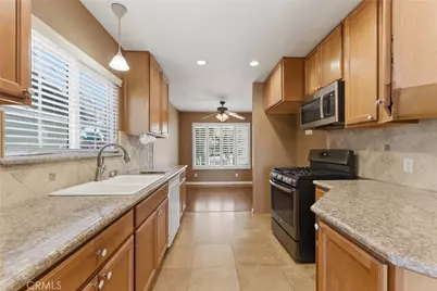 550 W Upland, San Pedro, CA 90731 - Photo 7