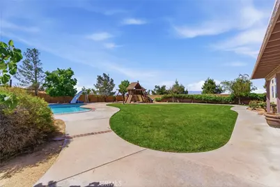 20159 Majestic, Apple Valley, CA 92308 - Photo 13