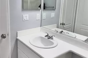 17963 Lost Canyon Dr, Canyon Country, CA 91387 - Photo 15