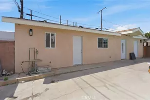 10611 Bowman, South Gate, CA 90280 - Photo 15