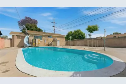 10611 Bowman, South Gate, CA 90280 - Photo 13