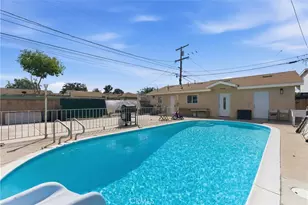 10611 Bowman, South Gate, CA 90280 - Photo 11