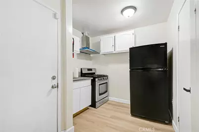 7422 Brighton, Los Angeles, CA 90047 - Photo 9