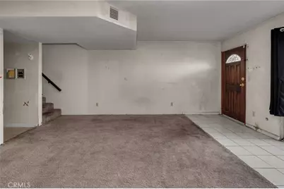 6438 Hazeltine Avenue #6, Van Nuys, CA 91401 - Photo 9