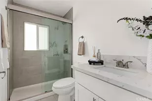 15809 Kingsbury St, Granada Hills, CA 91344 - Photo 9
