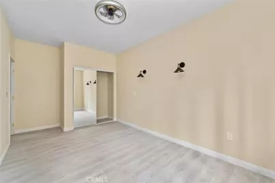 15688 Kingswood, Victorville, CA 92392 - Photo 19