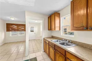 225 E 67th, Los Angeles, CA 90003 - Photo 3