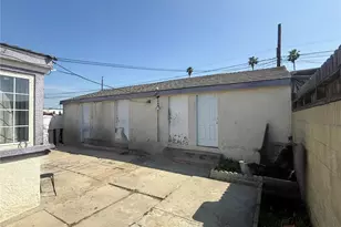 1742 N Marine, Wilmington, CA 90744 - Photo 3