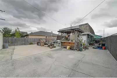 2715 E 56th Street, Long Beach, CA 90805 - Photo 15
