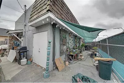 2715 E 56th Street, Long Beach, CA 90805 - Photo 13