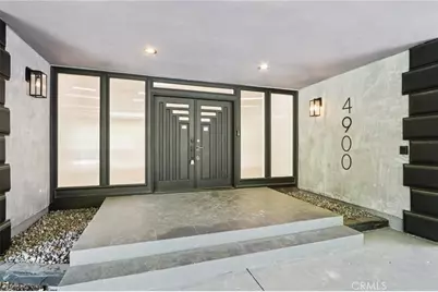 4900 Queen Victoria, Woodland Hills, CA 91364 - Photo 1