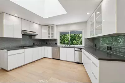 4900 Queen Victoria, Woodland Hills, CA 91364 - Photo 21