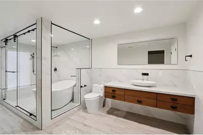 4900 Queen Victoria, Woodland Hills, CA 91364 - Photo 7