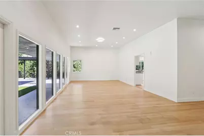 4900 Queen Victoria, Woodland Hills, CA 91364 - Photo 15