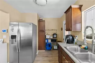 132 W 52nd St, Long Beach, CA 90805 - Photo 35