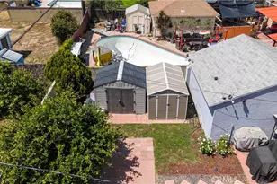 132 W 52nd St, Long Beach, CA 90805 - Photo 13