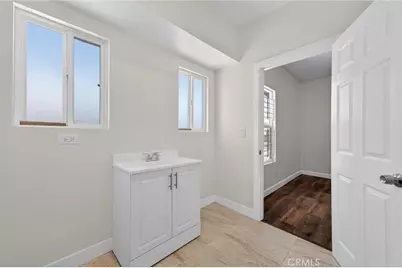 132 W 74th, Los Angeles, CA 90003 - Photo 19