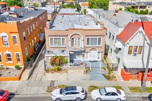 139 S Manhattan, Los Angeles, CA 90004 - Photo 13