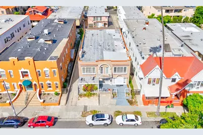 139 S Manhattan, Los Angeles, CA 90004 - Photo 35
