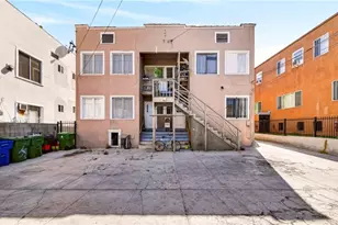 139 S Manhattan, Los Angeles, CA 90004 - Photo 31