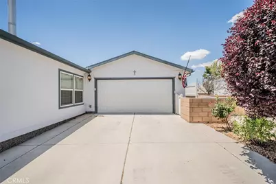 22241 Nisqually #49, Apple Valley, CA 92308 - Photo 5