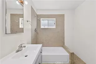 247 E 80th St, Los Angeles, CA 90003 - Photo 13