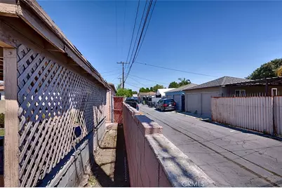 8006 Hooper, Los Angeles, CA 90001 - Photo 35