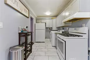 723 E 110th, Los Angeles, CA 90059 - Photo 9