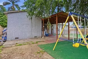 207 N Ranchito, Anaheim, CA 92801 - Photo 15