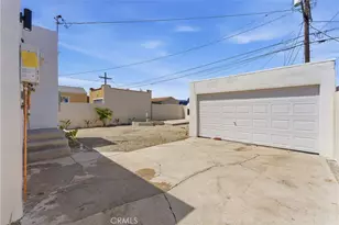 1431 W 90th, Los Angeles, CA 90047 - Photo 35