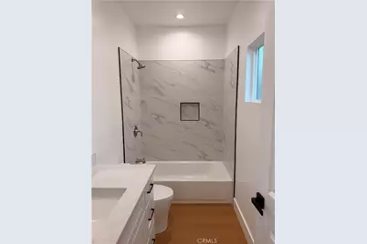 8405 McKinley Avenue, Los Angeles, CA 90001 - Photo 17