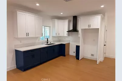 8405 McKinley Avenue, Los Angeles, CA 90001 - Photo 3