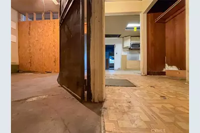 9712 S Main, Los Angeles, CA 90003 - Photo 11