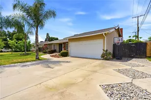 1237 S Clover, Visalia, CA 93277 - Photo 3