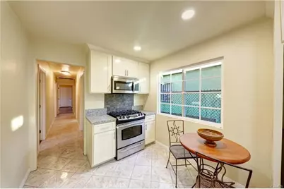 8622 S Fir Avenue, Los Angeles, CA 90002 - Photo 5
