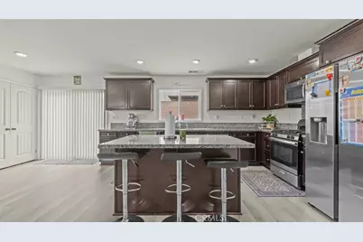 16912 Backwater Lane, Fontana, CA 92336 - Photo 15