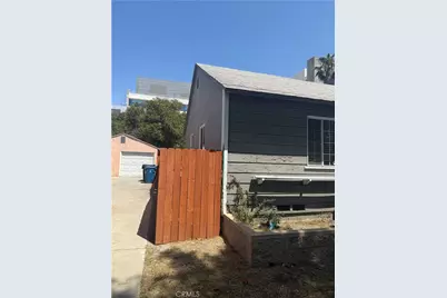 1717 122nd St, Los Angeles, CA 90059 - Photo 3