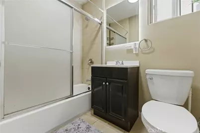 321 111 Place, Los Angeles, CA 90061 - Photo 17
