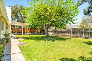 977 N Driftwood, Rialto, CA 92376 - Photo 29