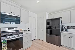 7643 Rubyred Glen, Riverside, CA 92507 - Photo 17
