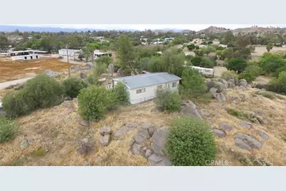 21720 John, Perris, CA 92570 - Photo 3