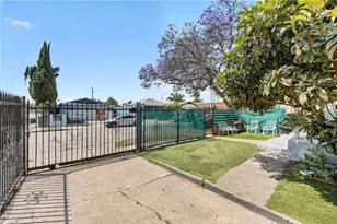 209 W 89th, Los Angeles, CA 90003 - Photo 25